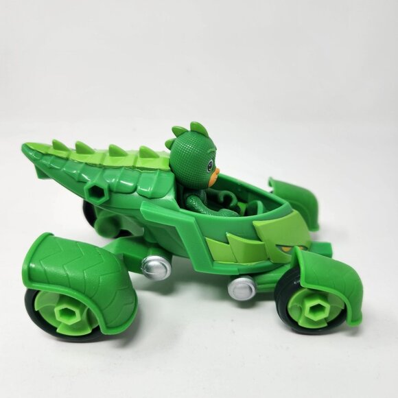 PJ Masks Gekko Mobile Toy With Gekko Figure Green & Yellow - Picture 5 of 10